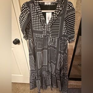 NWT Avara Black and White Patterned Midi Dress